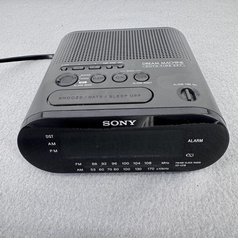 Sony Dream Machine ICF-C218 FM/AM Clock Radio Black Digital Alarm Auto Time‎